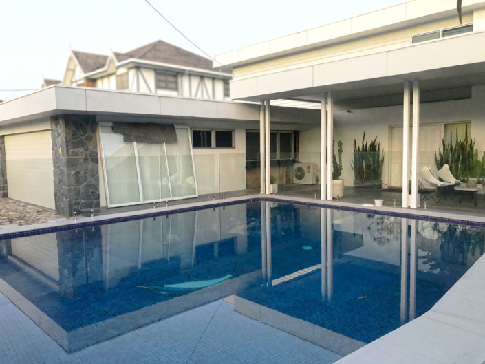 Gold Coast Home Renovation - Fence, Garage, House Exterior