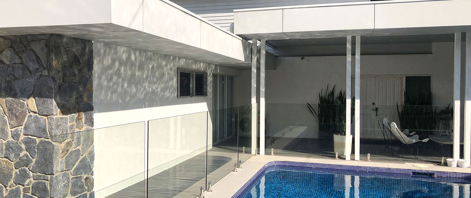 Gold Coast Australia, renovation at Benowa. Keeping a coastal modern, mid-century style