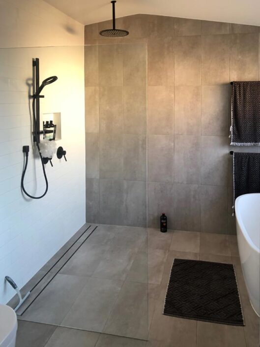 Modern Bathroom Renovation - Coastal Modern Builders - Gold Coast Builders